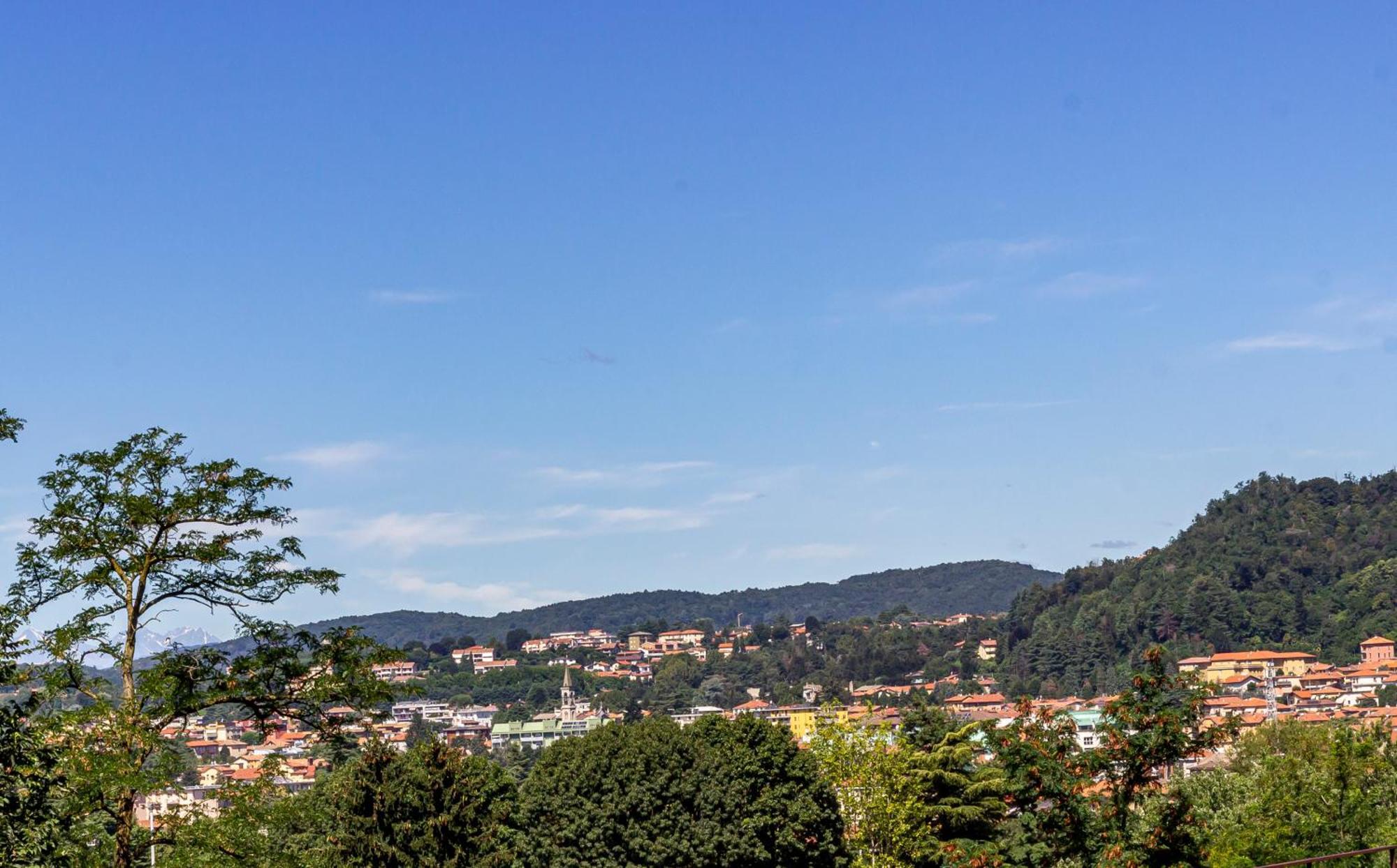 Apartamento Parking & Terrace - Large 90 Mq - Self Check-In & Remote Access Como Exterior foto